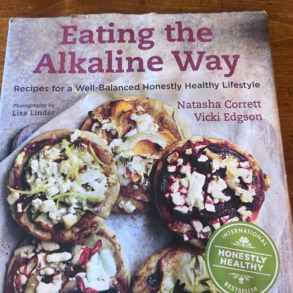 'Eating the Alkaline Way' Cookbook
